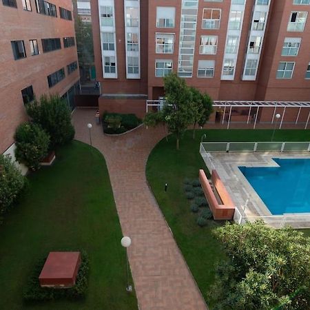 Ferienwohnung Vivienda Con Zona De Trabajo, Piscina Y Parking Madrid Exterior foto