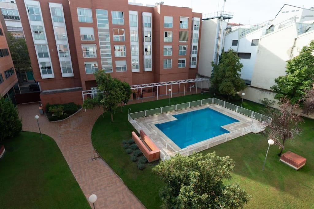 Ferienwohnung Vivienda Con Zona De Trabajo, Piscina Y Parking Madrid Exterior foto